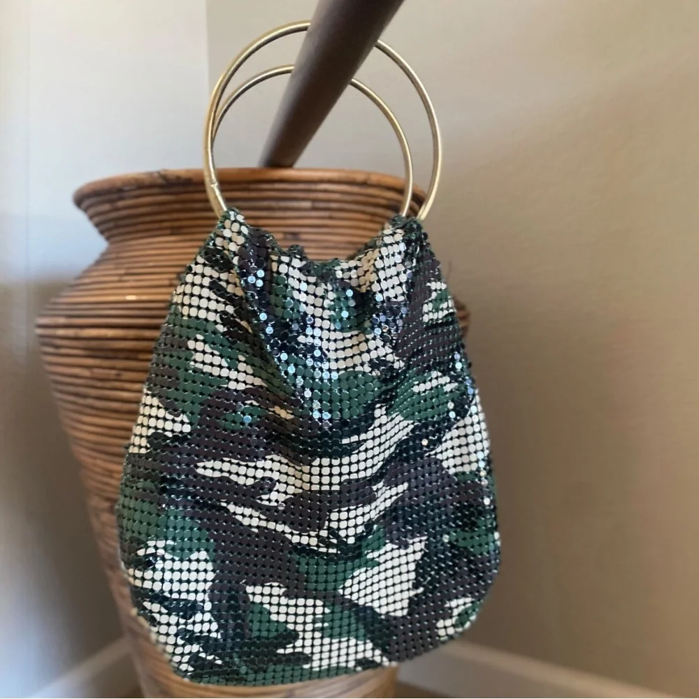 Anabella Camouflage Metal Mesh Hobo Bag – Retro Statement Purse